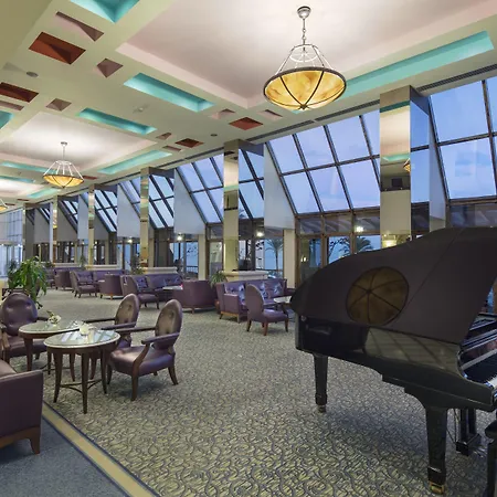 Merit Park Hotel & Casino-3