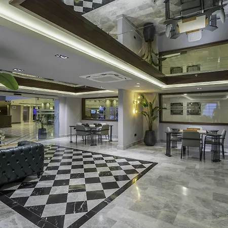 Merit Park Hotel & Casino-3